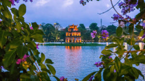 hoan-kiem-lake